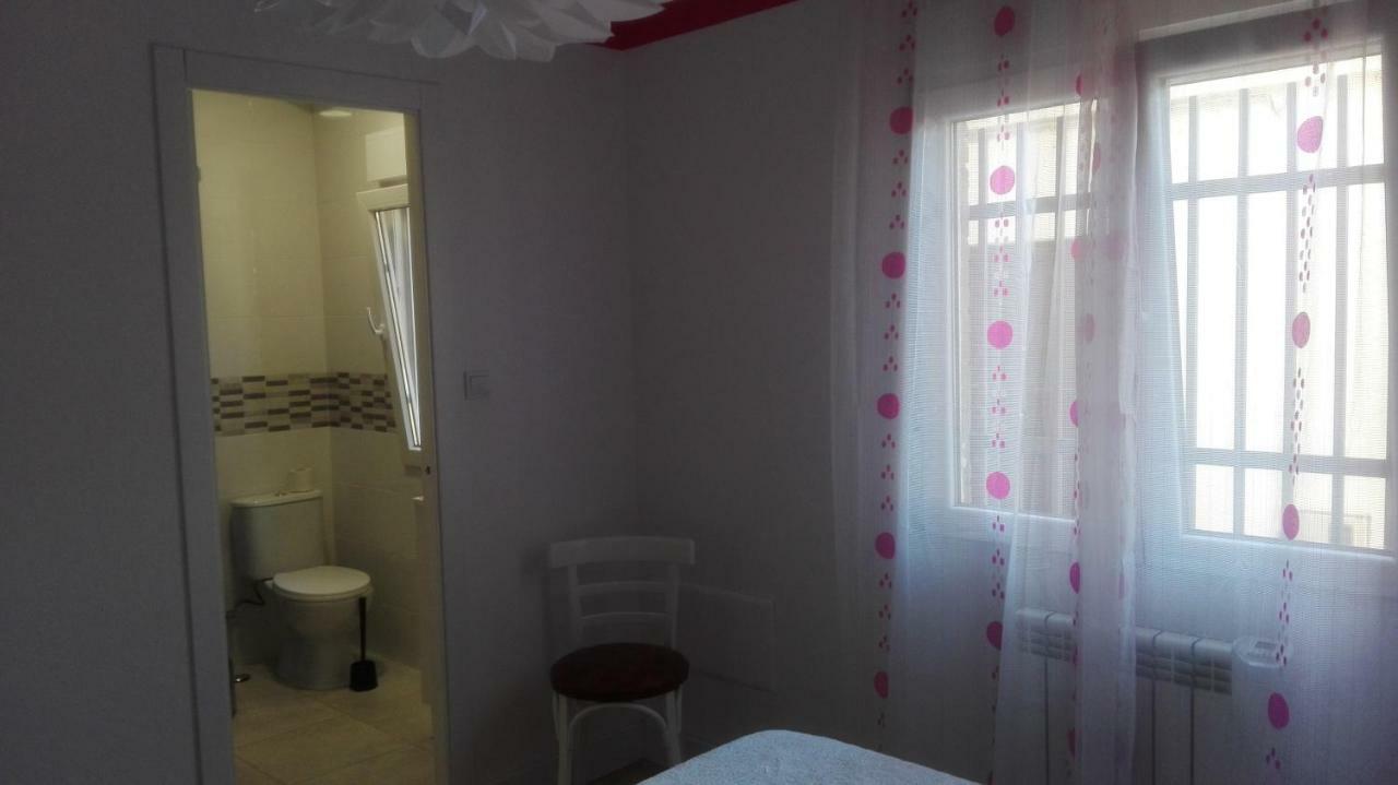 Vut Dalia 4 Apartment Ávila Ngoại thất bức ảnh